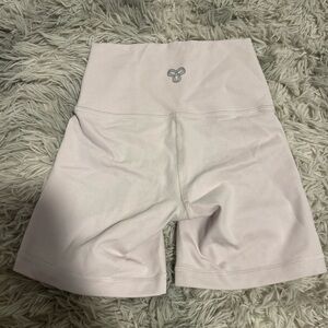 Aritiza Women's Light Pink High-Waisted Shorts